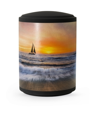 Edition Mare, samton schwarz, Segelboot, Band aus Pflanzenfasern, Anhydrit-Tonolith